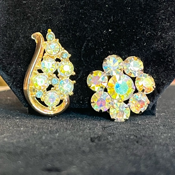 Vintage Mismatched ClipOn Earrings with Aurora Borealis Rhinestone Retro Sparkle - Picture 17 of 17